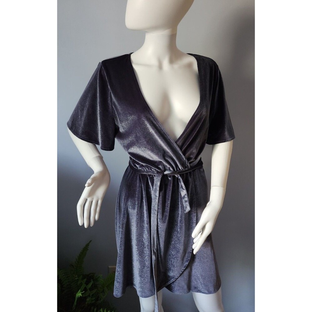 Show Me Your Mumu Women's Size L Taylor Frost Andrea Velvet Metallic Wrap Dress